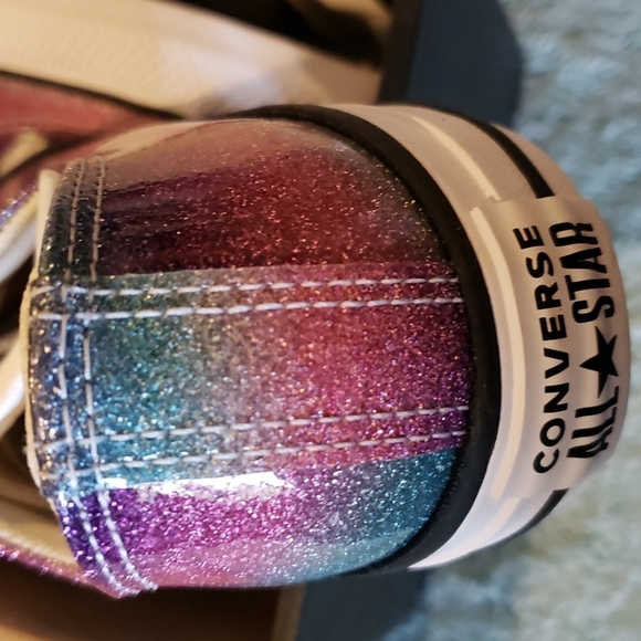 All Stars Converse Sneakers Size 3 - Picture 4 of 6